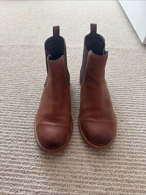 Clarks Women's Brown Leather Chelsea Ankle Boots